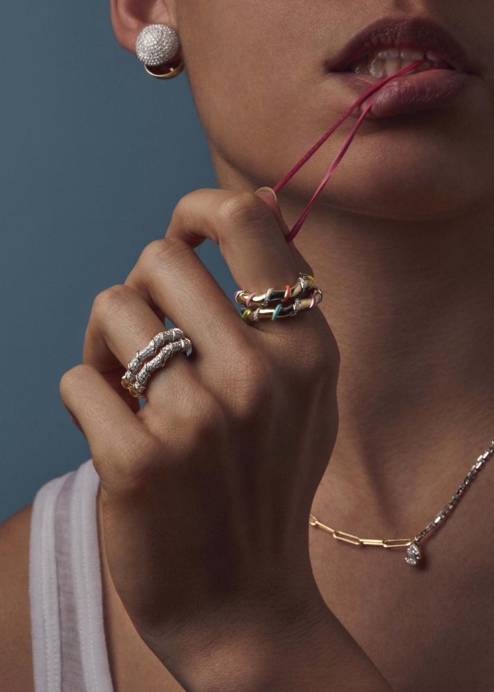 Yvonne Léon Collier Maxi Solitaire Diamant Poire 2 Ors