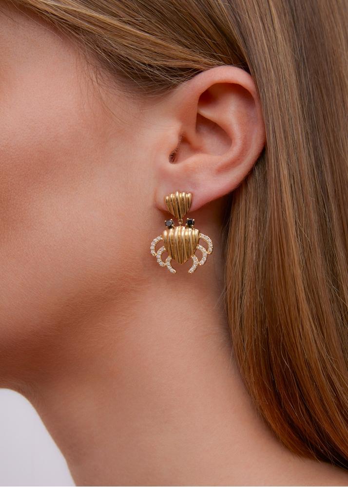 Yvonne Léon Paire De Boucles D'oreille Crabe Coquillage Gm Or Jaune