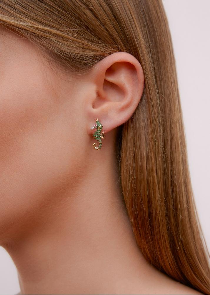 Yvonne Léon Paire De Boucles D'oreille Hippocampe Or Jaune