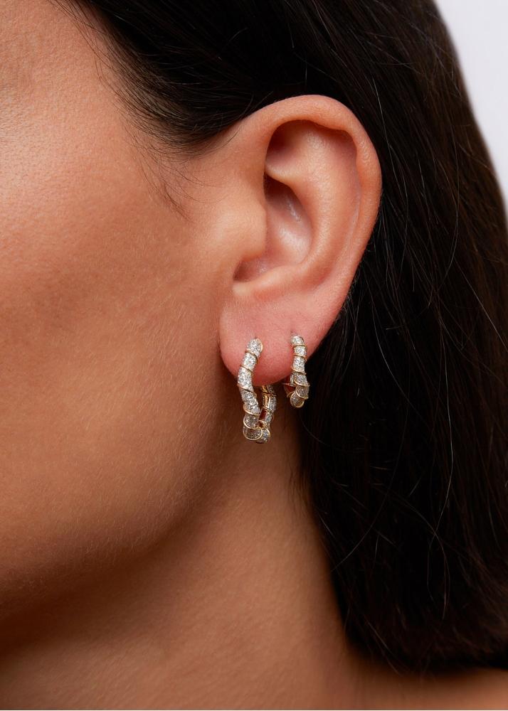 Yvonne Léon Paire De Créoles Twistées Diamants Or Jaune