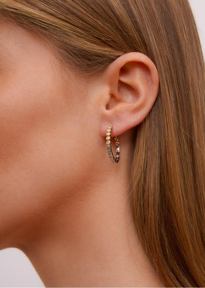 Yvonne Léon Paire De Maxi Créoles Rivière Baguettes Clos Diamants 2 Ors