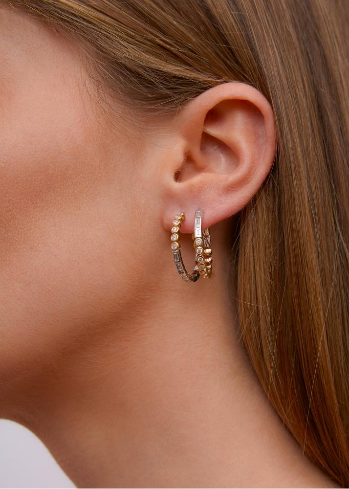 Yvonne Léon Paire De Maxi Créoles Rivière Baguettes Clos Diamants 2 Ors