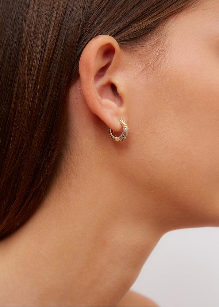 Yvonne Léon Paire De Mini Créoles Berlingot Vague 2 Ors