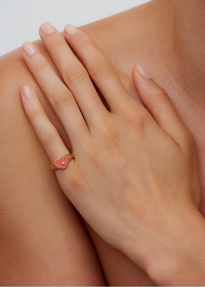 Yvonne Léon Baby Chevalière Coeur Corail Or Jaune