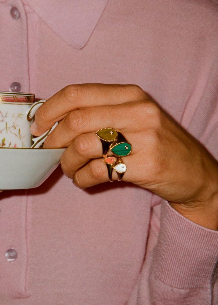 Yvonne Léon Baby Chevalière Poire Corail Or Jaune