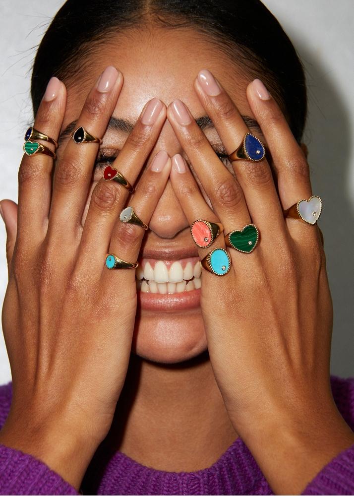 Yvonne Léon Baby Chevalière Poire Onyx Or Jaune