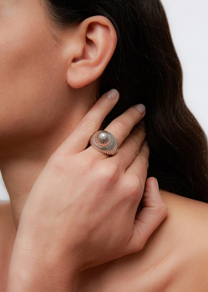 Yvonne Léon Bague Cannelee Gm Or Blanc