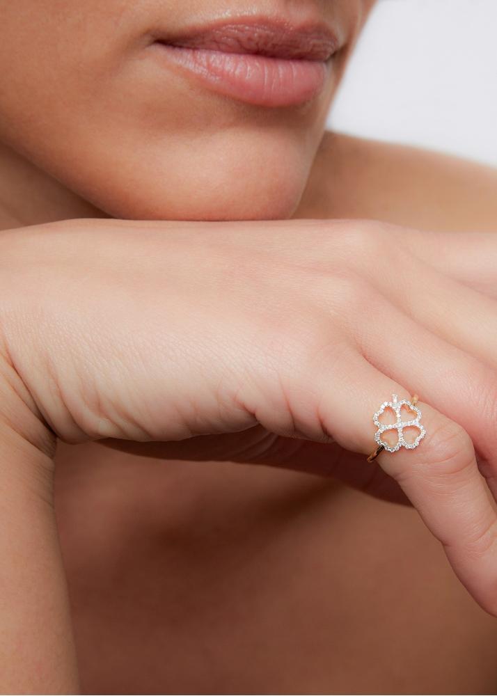 Yvonne Léon Bague Fil Trèfle Diamants Or Jaune