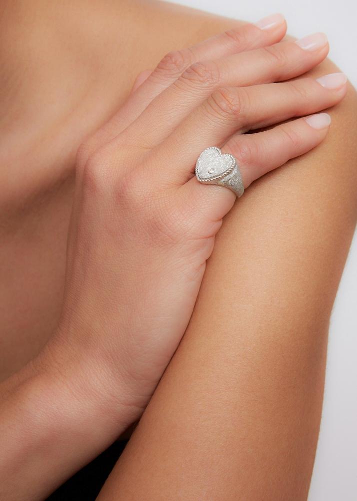 Yvonne Léon Chevalière Coeur Pailletée Or Blanc