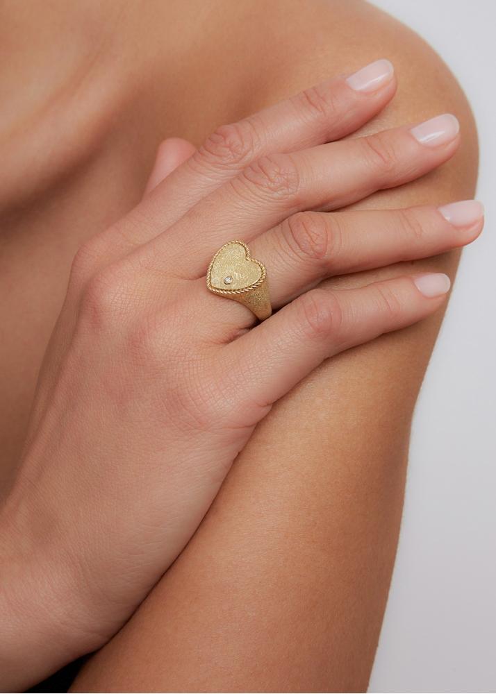 Yvonne Léon Chevalière Coeur Pailletée Or Jaune