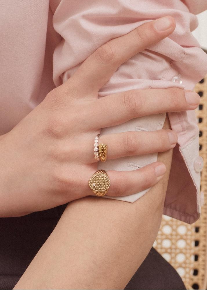 Yvonne Léon Chevalière Ovale Cannage Or Jaune