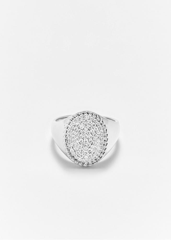 yvonne léon chevalière ovale diamants or blanc