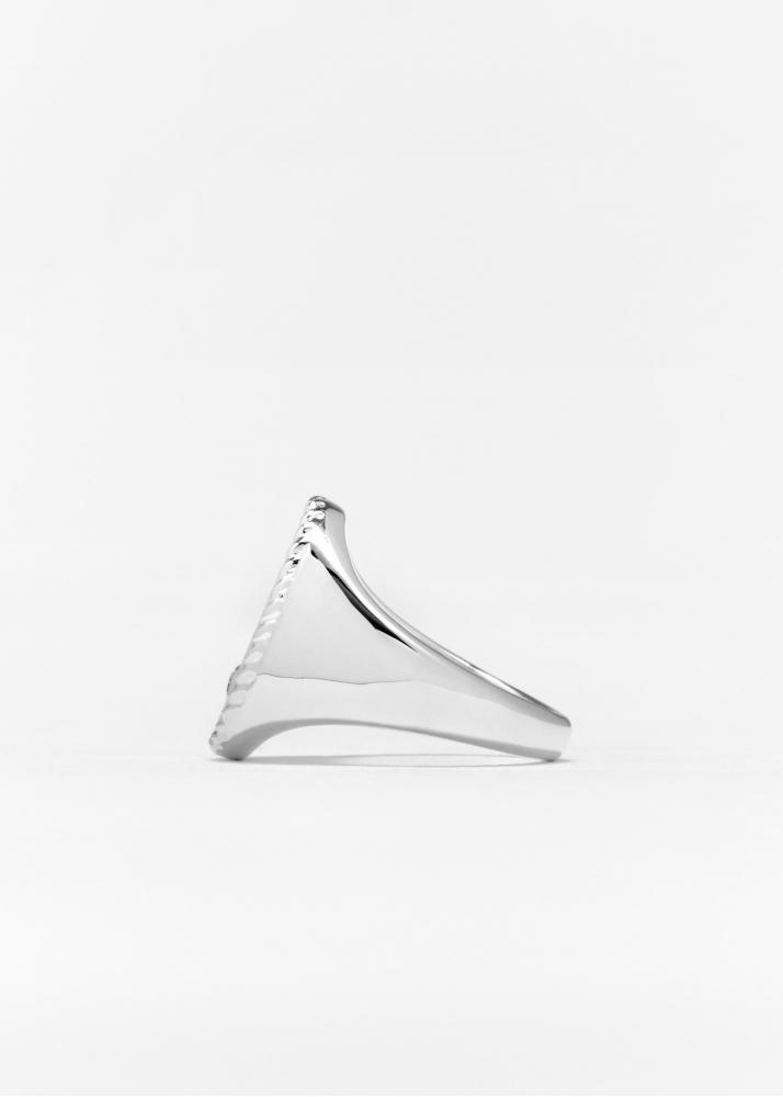Yvonne Léon Chevalière Ovale Onyx Or Blanc
