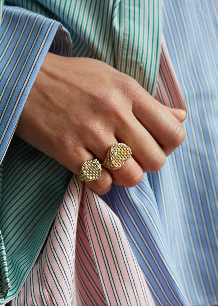 Yvonne Léon Chevalière Ovale Picotti Or Jaune