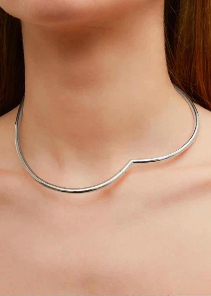 Yvonne Léon Collier Torque Cœur Lisse Or Blanc