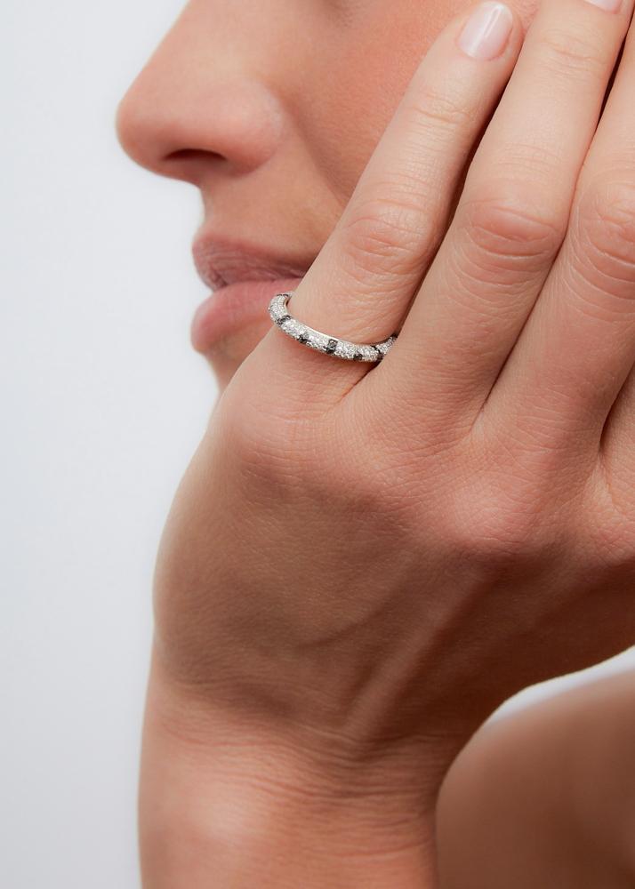 Yvonne Léon Mini Alliance Zèbre Diamants Or Blanc