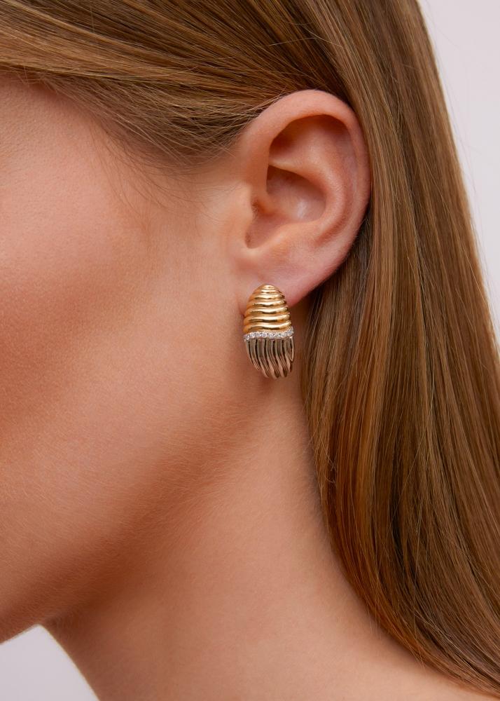 Yvonne Léon Paire De Créoles Berlingot Vague 2 Ors