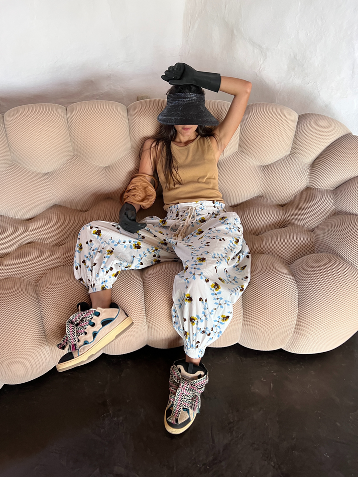 Yvonne Sporre Balloon Jogging