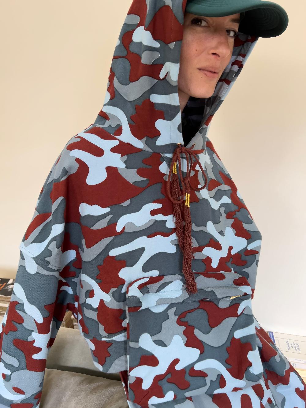 yvonne sporre Cropped Maxi Hood Sweat