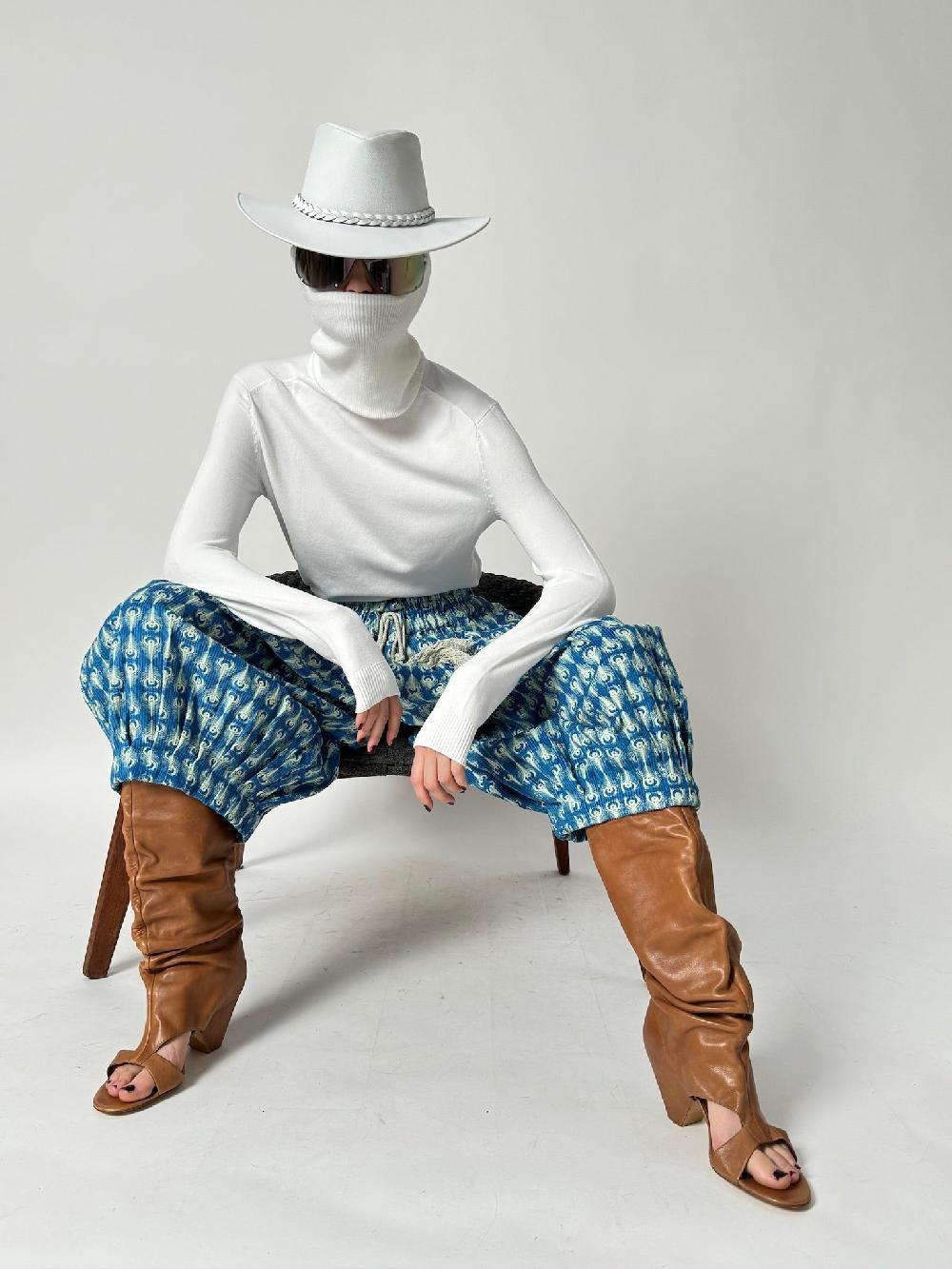 yvonne sporre New Balloon Jogging