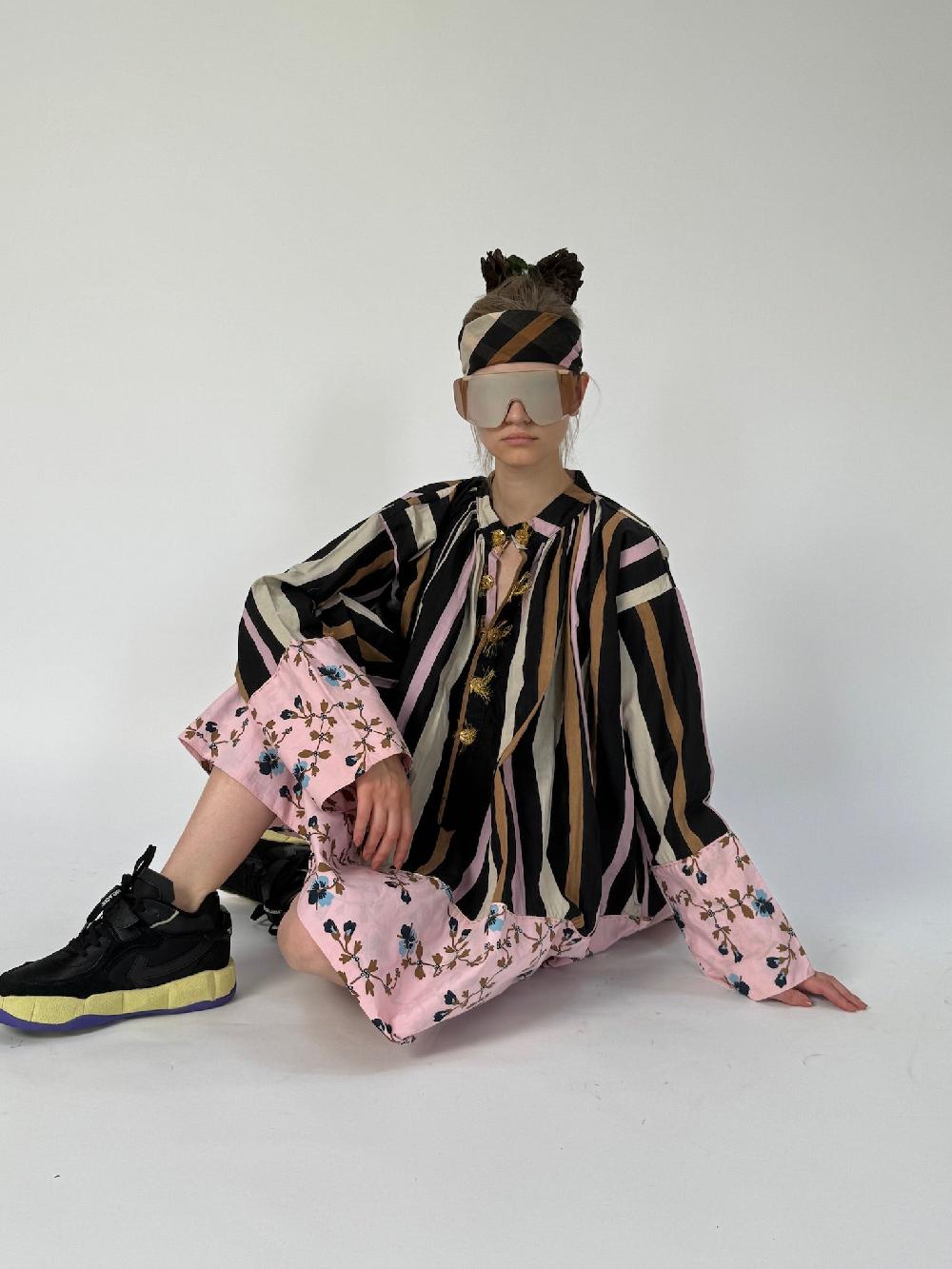 yvonne sporre Priest Mini