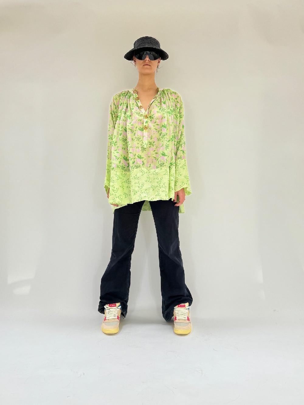 yvonne sporre Priest Mini