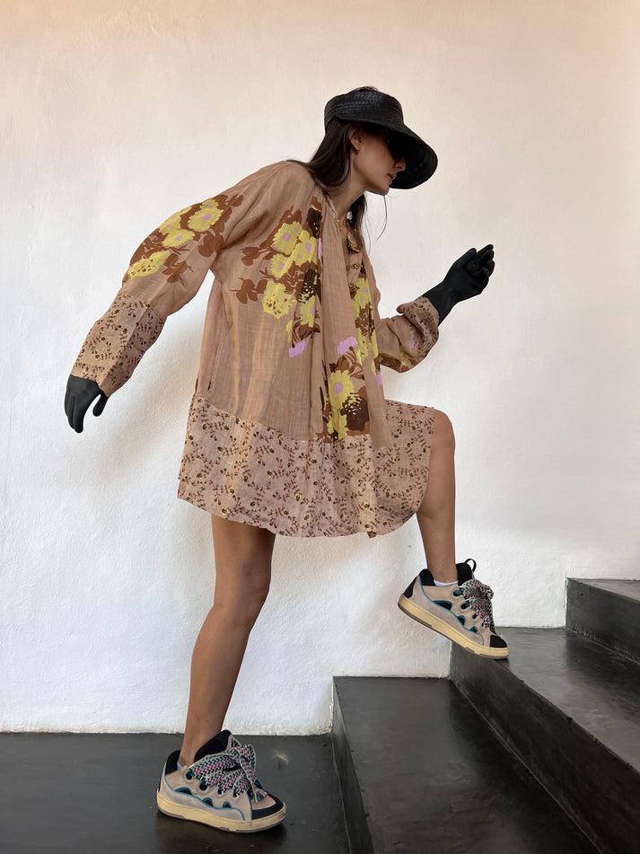 Yvonne Sporre Priest Mini