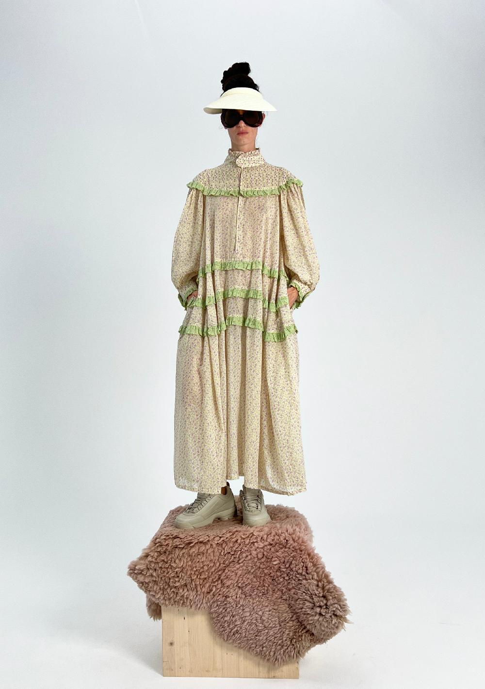 yvonne sporre Queen Victoria dress