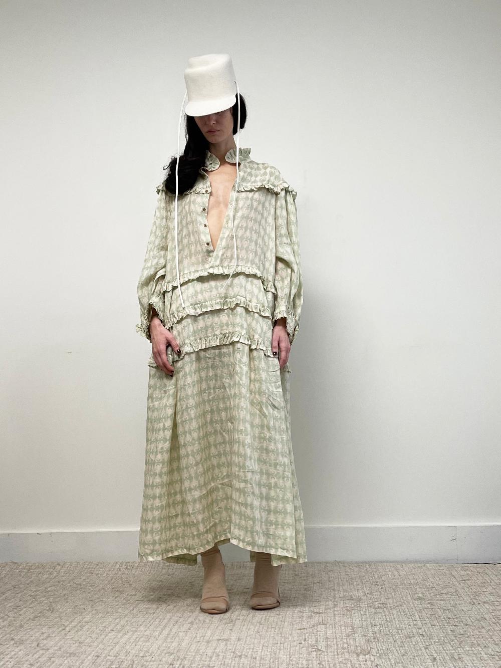 yvonne sporre Queen Victoria dress