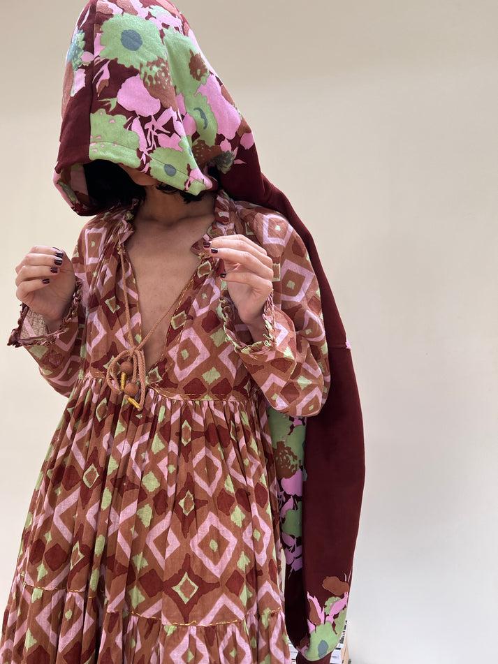 Yvonne Sporre Short To Knee