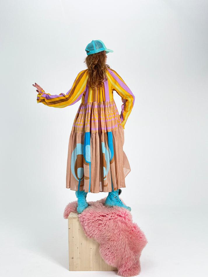 Yvonne Sporre Short To Knee