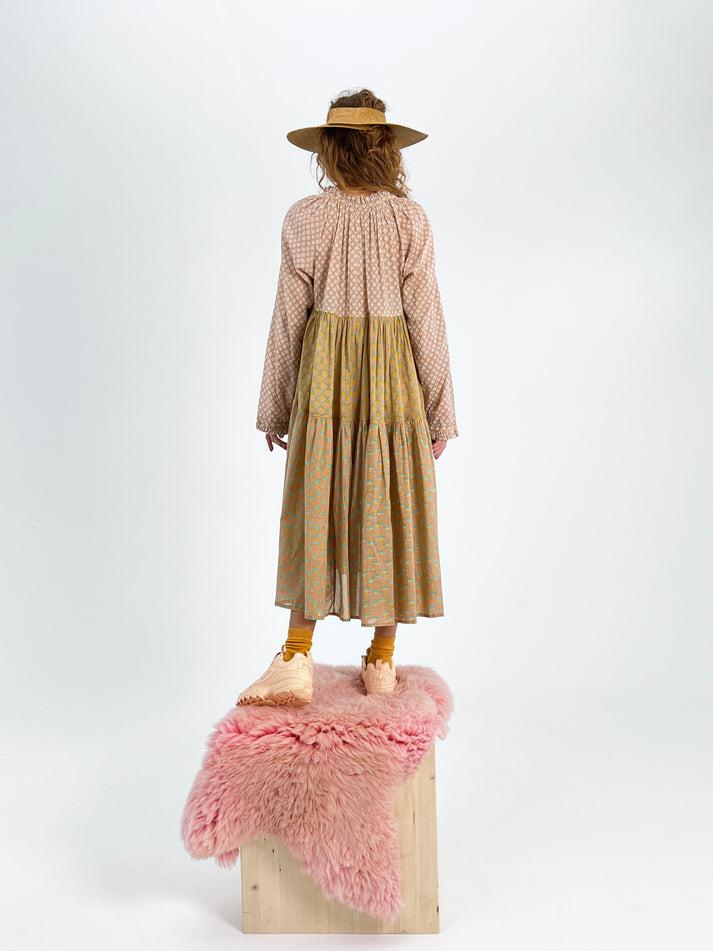 Yvonne Sporre Short To Knee