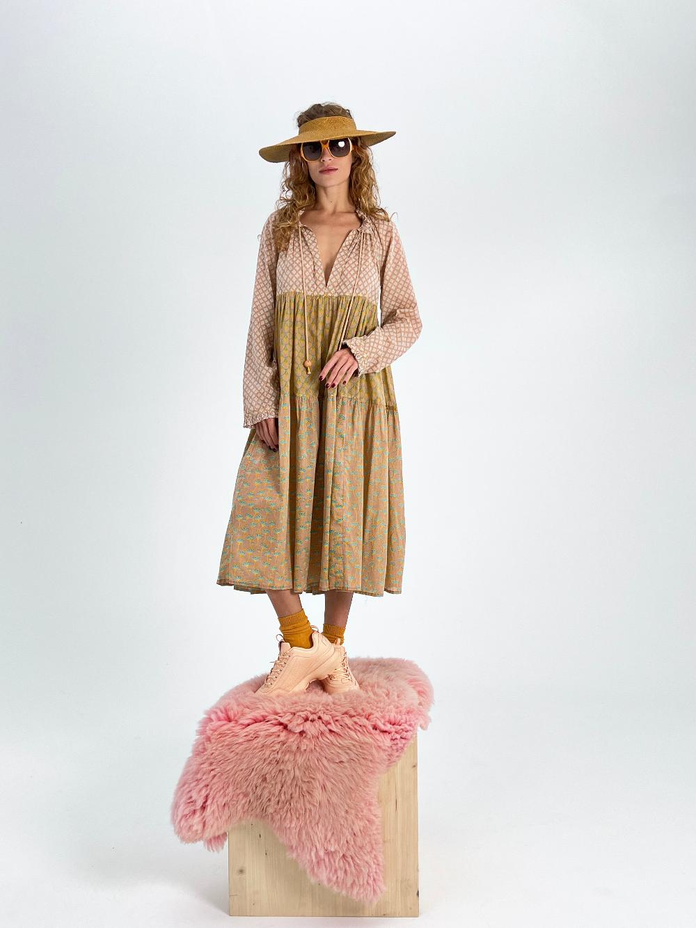 yvonne sporre Short to Knee