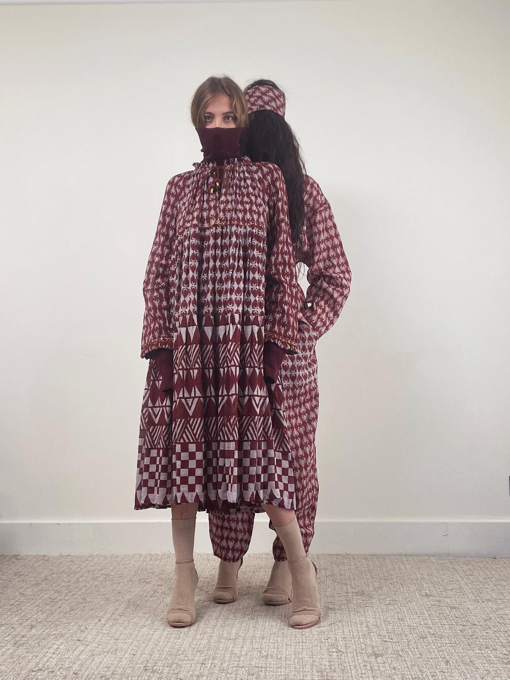 yvonne sporre Short to Knee