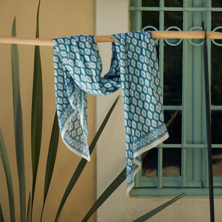 zen ethic Grande Echarpe ou Pareo La Baume 100% Coton BIO - Bleu