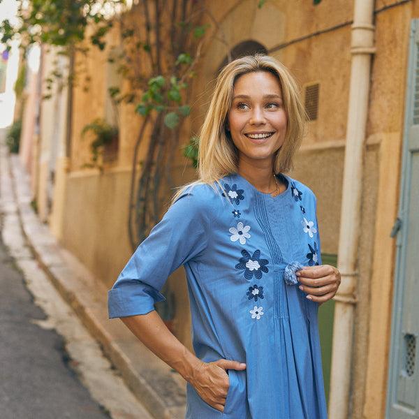 Zen Ethic Robe Longue Brodée Louisa 100% Coton - Bleu